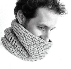 cuello gris elástico