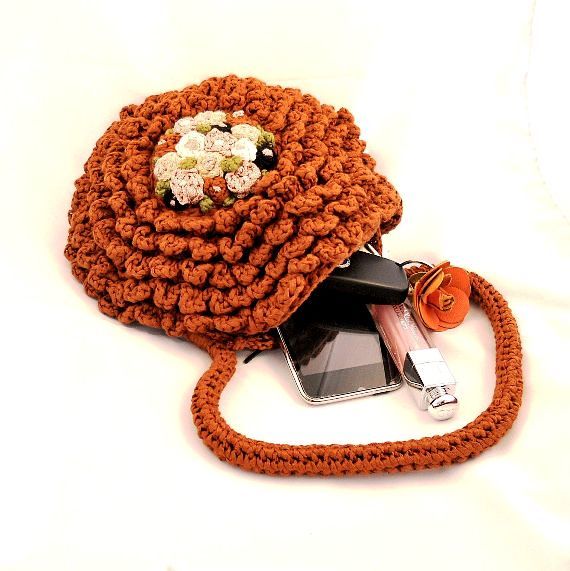 bolso flor tejido y bordado