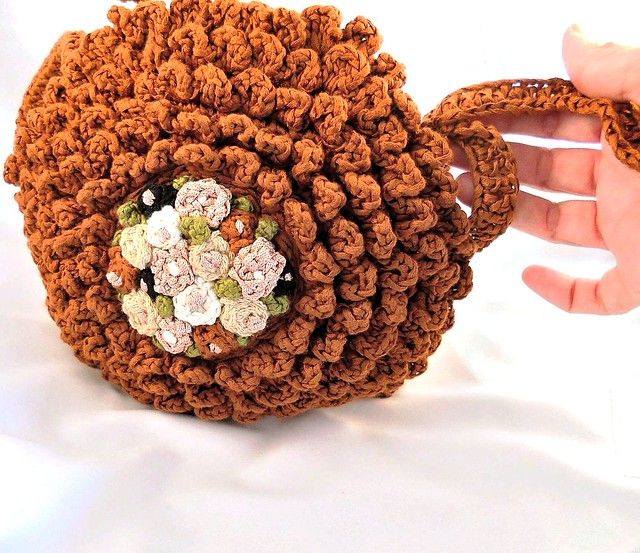 bolso tejido y bordado