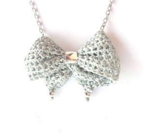 collar textil lacito de plata