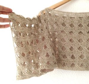 croptop en lino a crochet