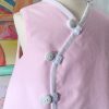 vestido bordado detalle cierre espalda