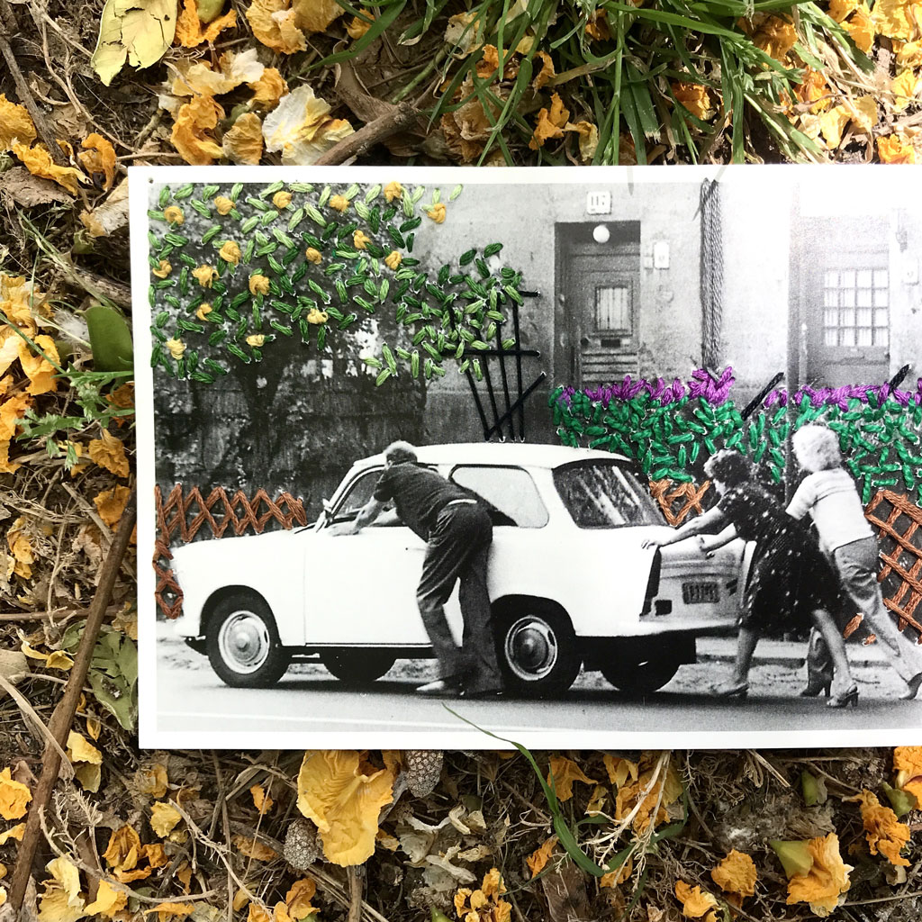 postales bordadas con historia