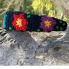 diadema granny en negro con flores de colores
